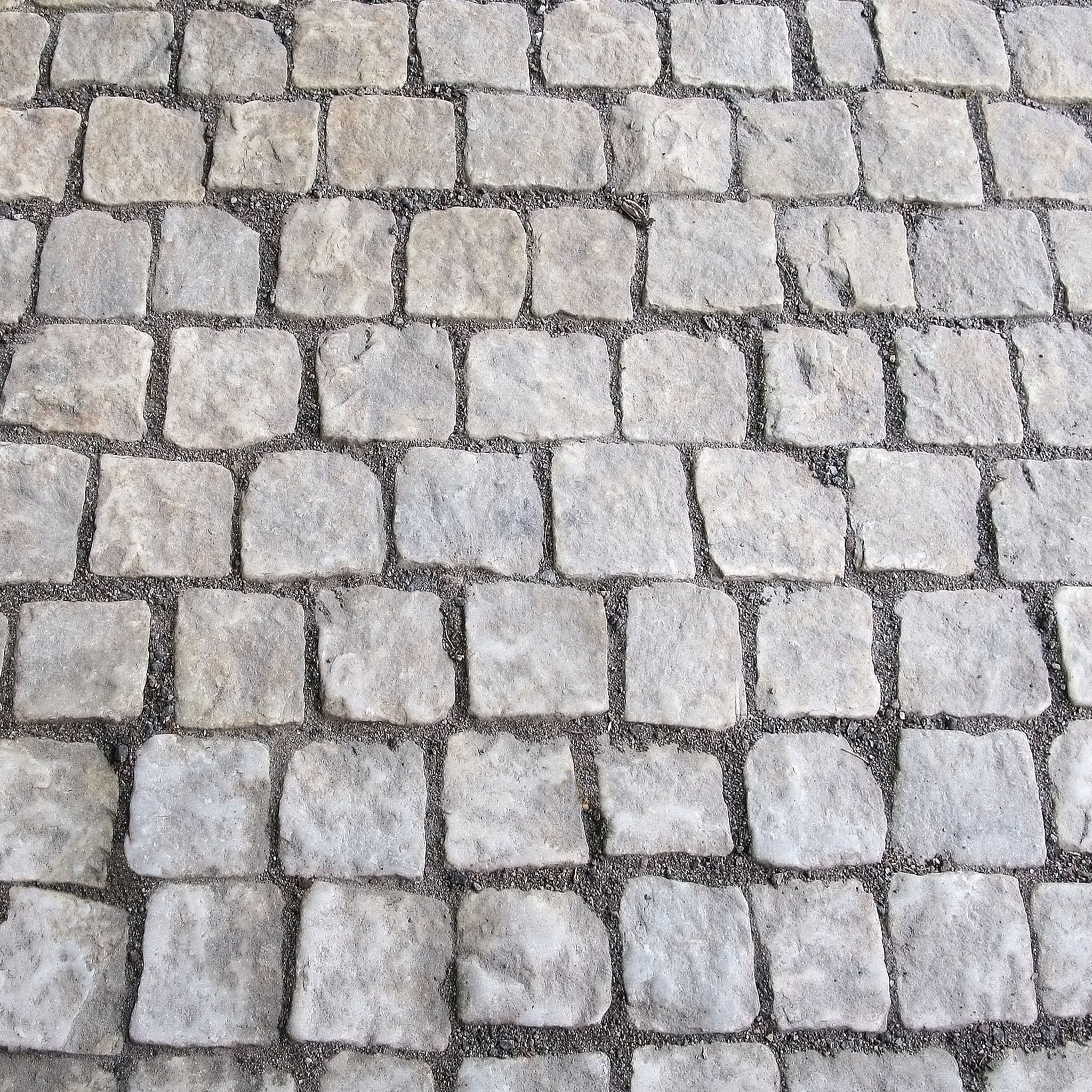 Paving Stone Thickness Guide: When to Use 20mm, 30mm, or 40mm